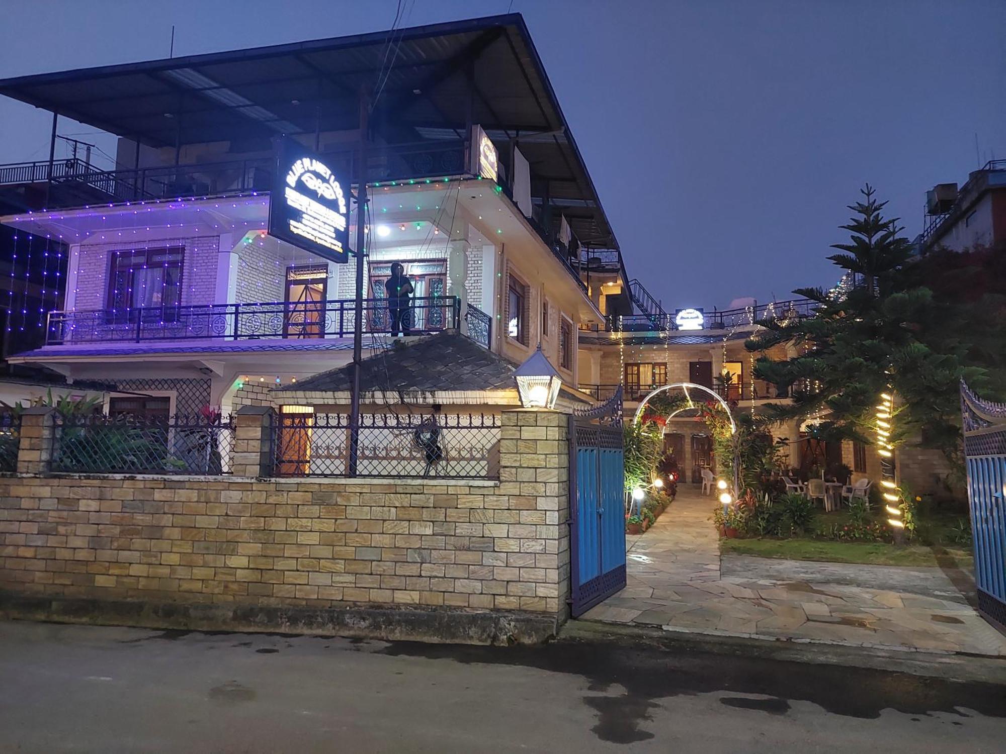 Blue Planet Lodge & Restaurant Pokhara Exterior photo